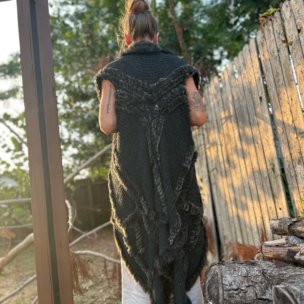 Aelin Galathynius–Coded Boho Vest | Vintage Dolce Cabo | 100% Rabbit Fur Trim
